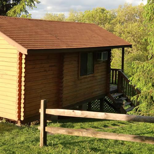 Deluxe Cabins - Pet Friendly