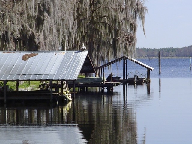 Lake Rousseau RV and Fishing Resort - Crystal River, FL - RV Parks