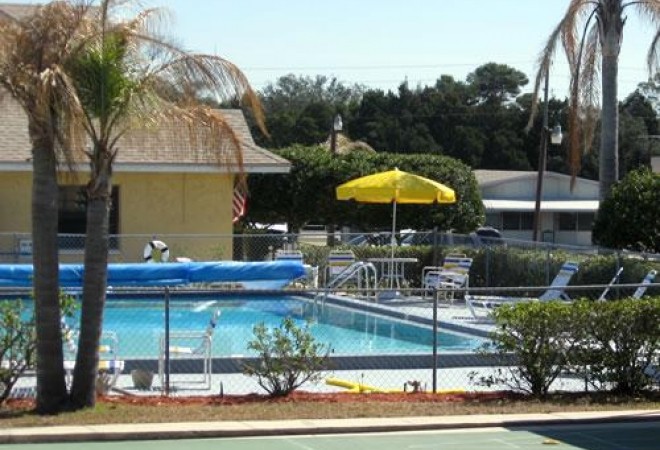 Barrington Hills RV Resort - Hudson Hills, FL - Encore Resorts