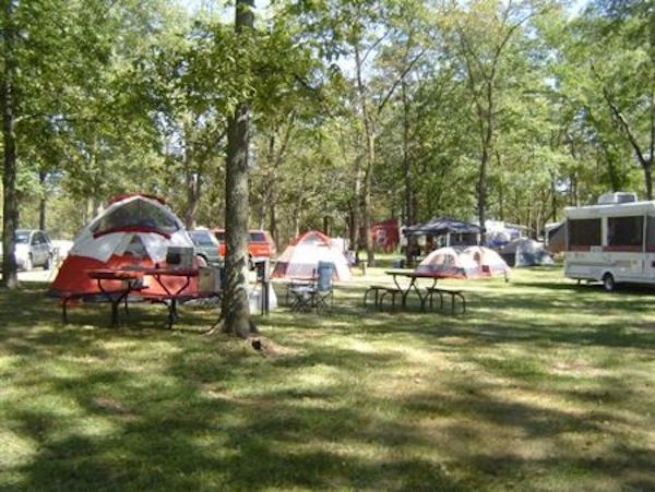 Evening Star Camping Resort - Topeka, IL - RV Parks