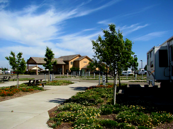 Flag City RV Resort - Lodi, CA - RV Parks - RVPoints.com