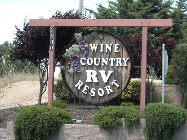 Wine Country RV Resort  - Paso Robles, CA - Sun Resorts