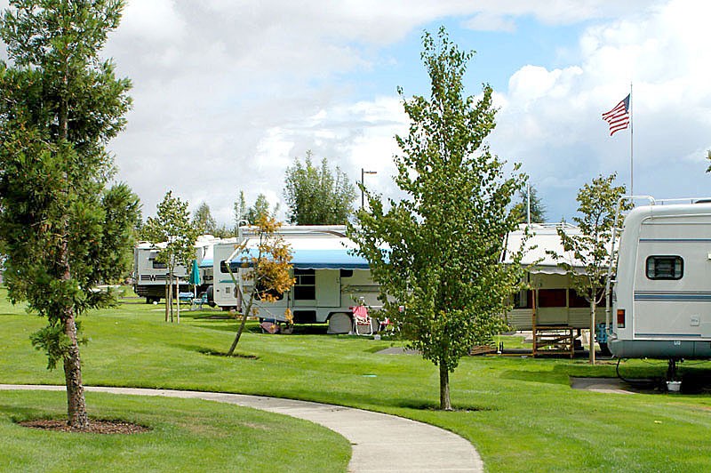 Olde Stone Village RV Park - McMinnville, OR - RV Parks