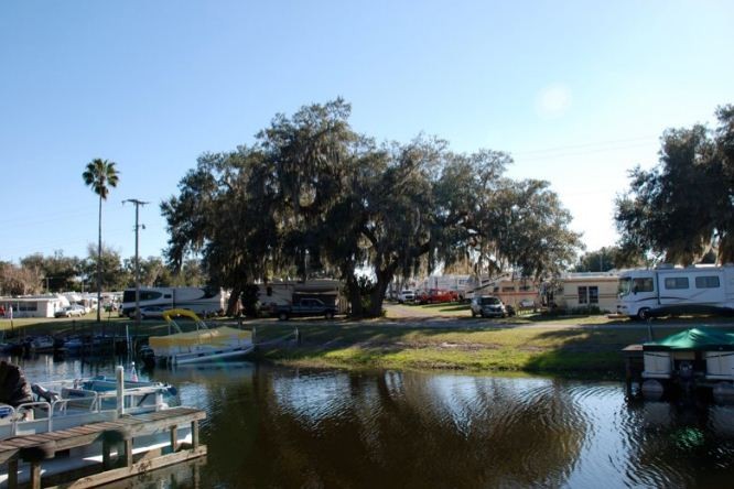 Oak Harbor Mobile Home & RV - Haines City, FL - RV Parks
