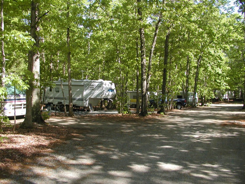 Small Country Campground - Louisa, VA - RV Parks - RVPoints.com