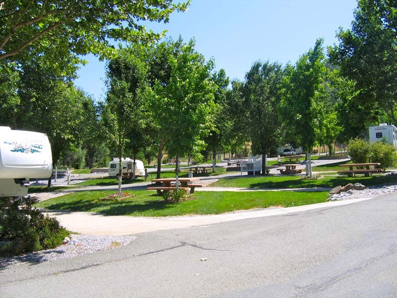 Mountain Gate RV Park - Redding, CA - RV Parks