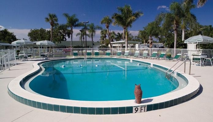 Raintree RV Resort - Fort Myers, FL - RV Parks