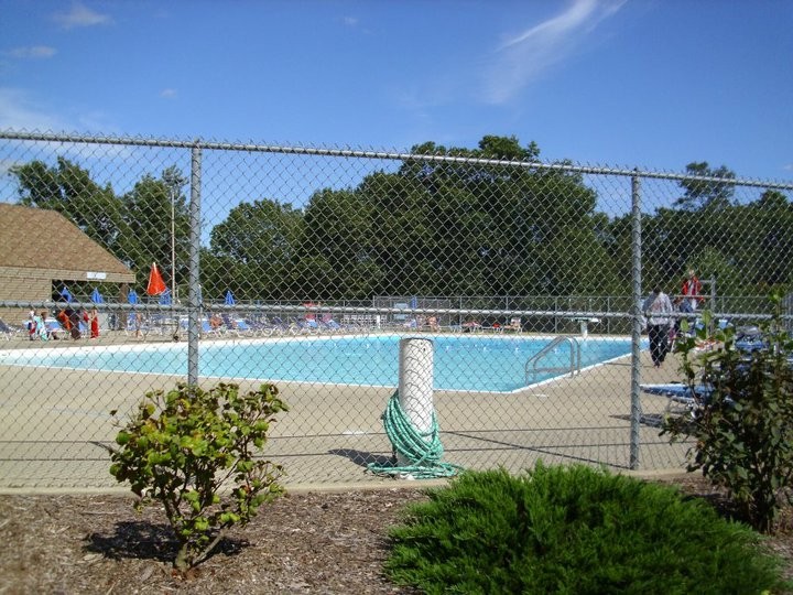 Woodhaven Lakes - Sublette, IL - RV Parks - RVPoints.com