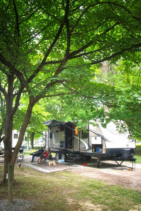 Burrell Park Carmi, IL County / City Parks