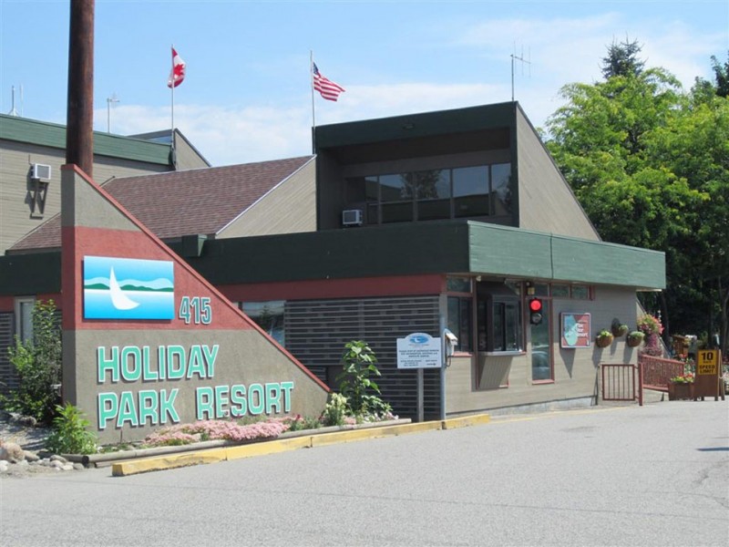 Holiday Park Resort Kelowna, BC RV Parks