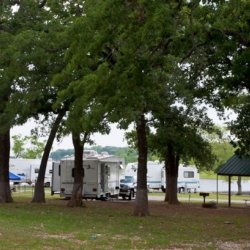 The Vineyards Campground and Cabins - Grapevine, TX - RV Parks
