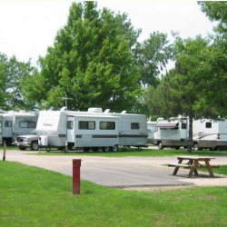 Spindler Campground - East Peoria, IL - RV Parks