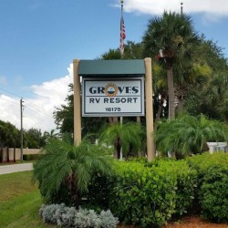 Groves RV Resort - Ft. Myers, FL - Sun Resorts