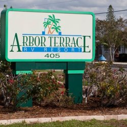 Arbor Terrace RV Resort  - Bradenton, FL - Sun Resorts