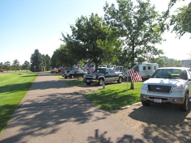 Lake Byllesby Campground - Cannon Falls, MN - County / City Parks
