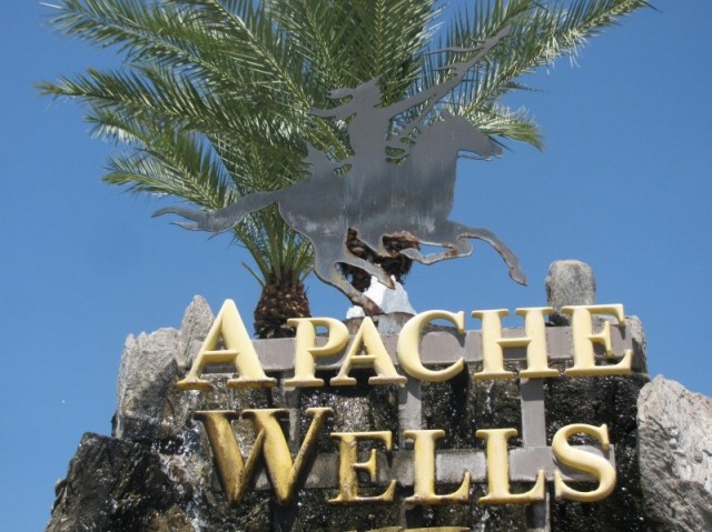 Apache Wells RV Resort - Mesa, AZ - RV Parks