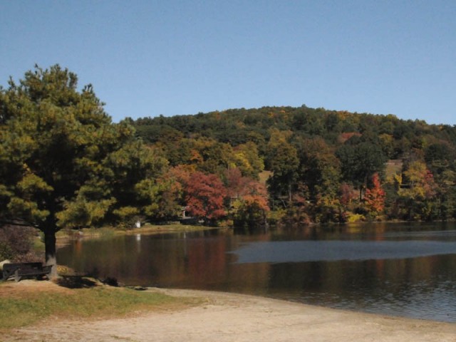 Lake Waramaug State Park - New Preston, CT - Connecticut State Parks