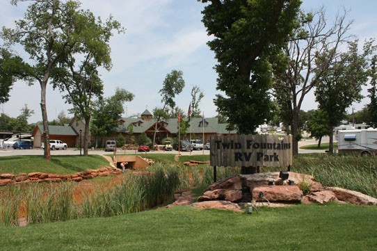 Twin Fountains RV Resort  - Oklahoma City, Ok - RV Parks
