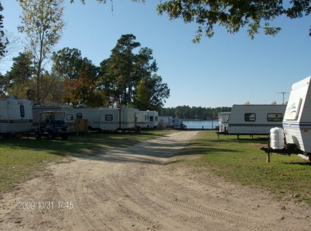Lighthouse Pointe Campground  - Manning, SC - RV Parks
